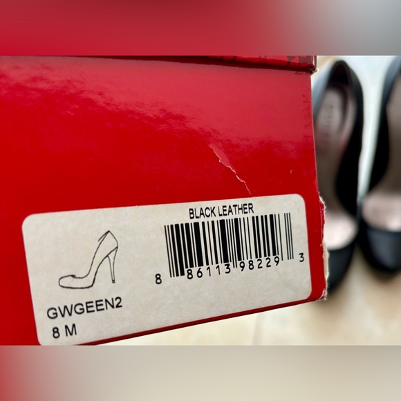 Guess Leather Pumps, size 8 - Picture 8 of 9